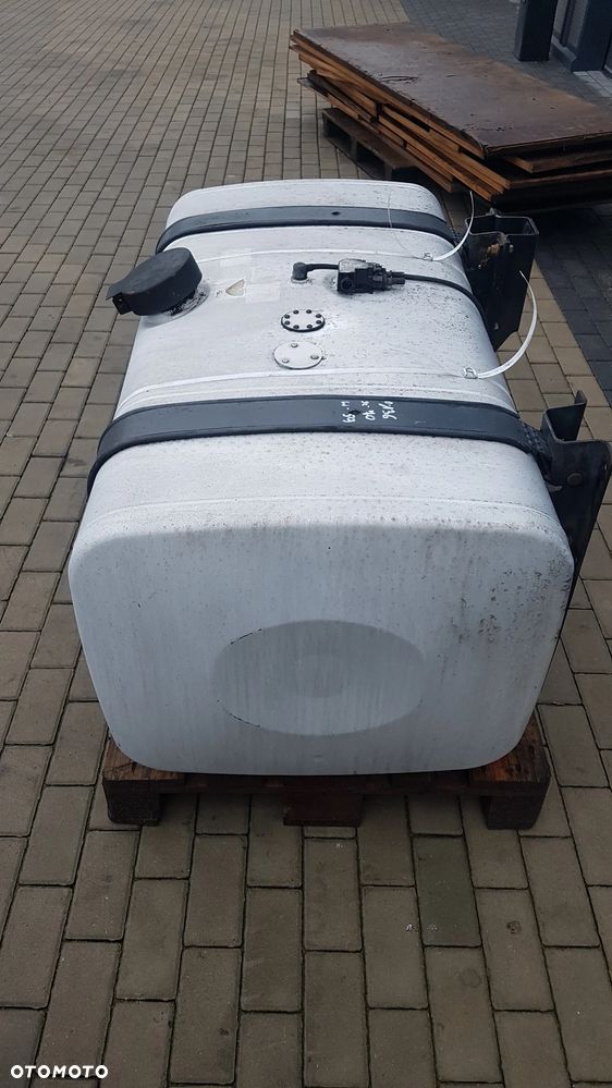 ZBIORNIK PALIWA KOMPLETNY MAN TGX TGS EURO 6 MEGA LOW DECK 135X70X59 ST - 4