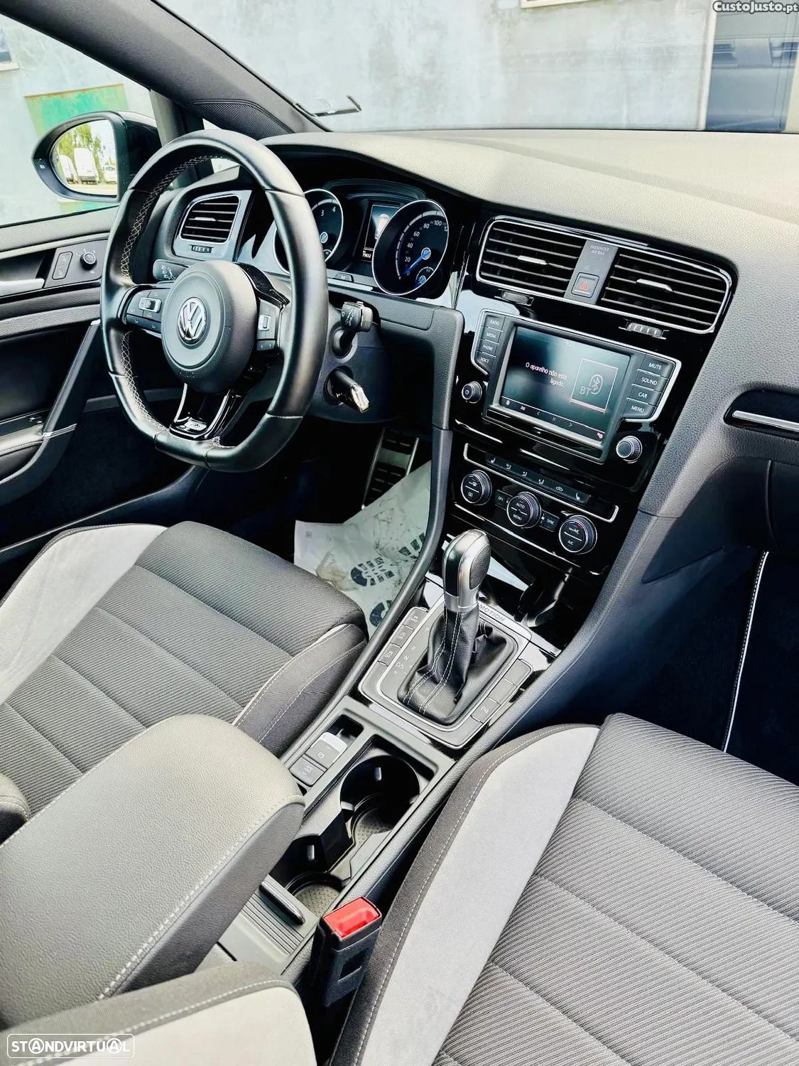 VW Golf - 37