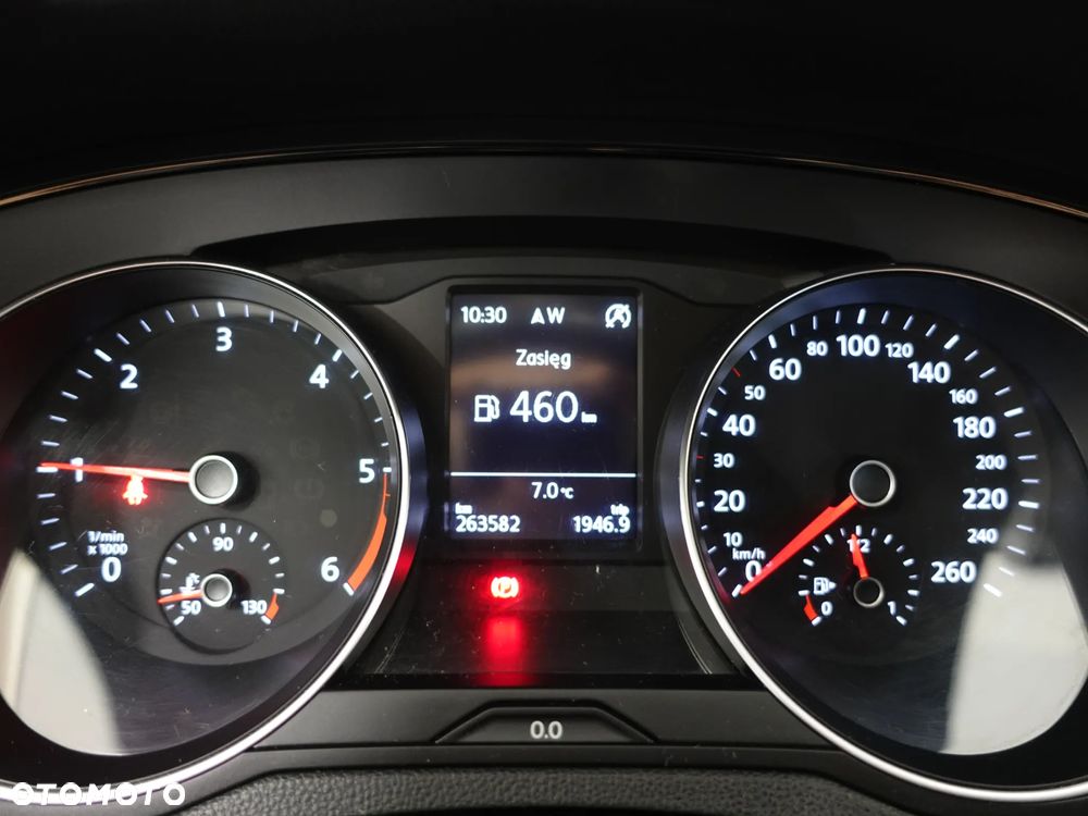 Volkswagen Passat - 34