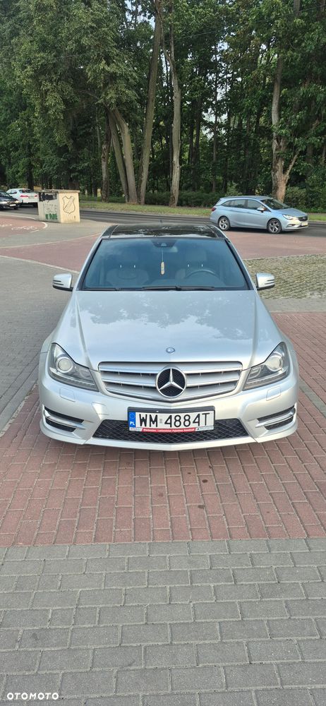 Mercedes-Benz Klasa C 180 CGI BlueEff Avantgarde - 6