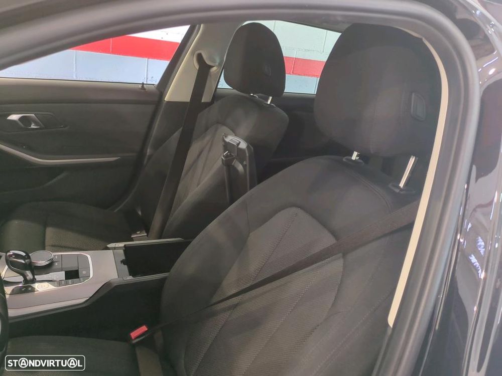 BMW 330 e Corporate Edition Auto - 6