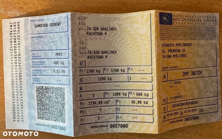 Toyota Avensis Liftback 00-03 - 23