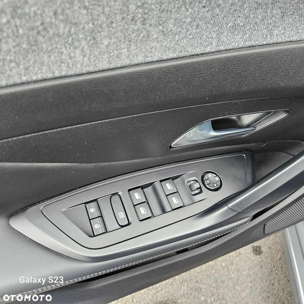 Peugeot 308 - 15