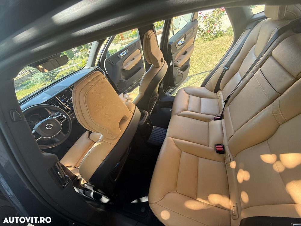 Volvo XC 60 - 4