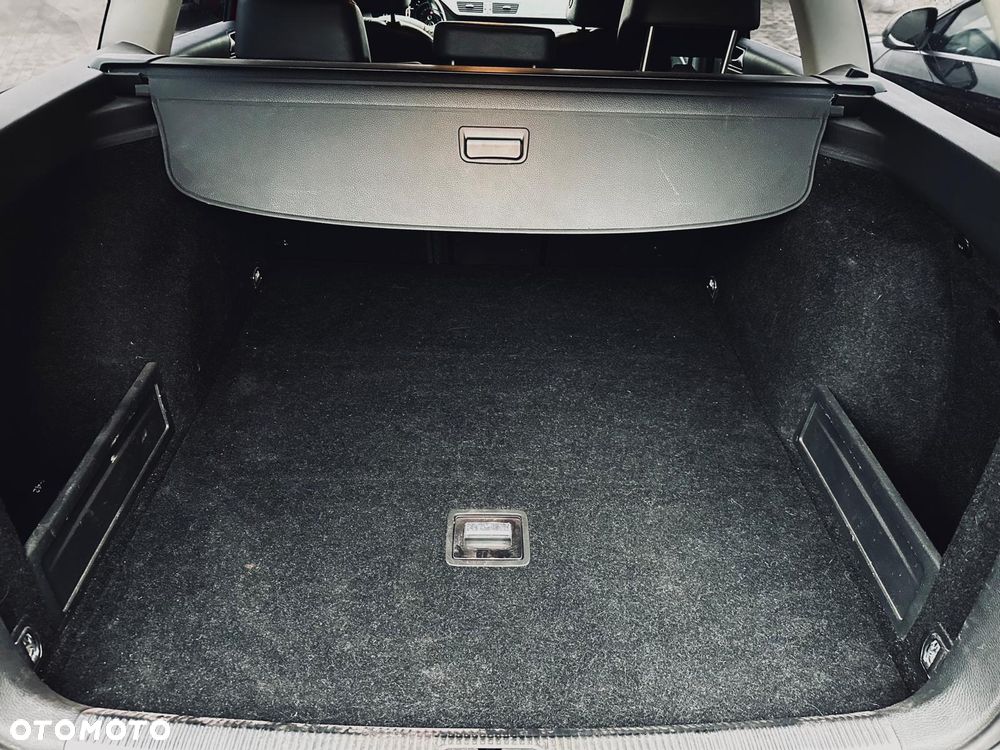 Volkswagen Passat 2.0 TSI R-Line Edition - 20
