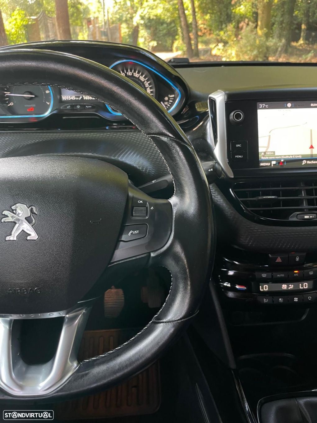 Peugeot 2008 1.2 PureTech Allure - 14