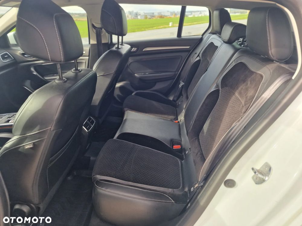 Renault Megane 1.5 dCi Bose EDC - 22