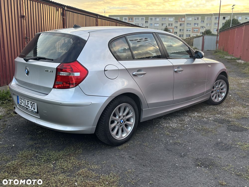 BMW E87 2009 photo 5