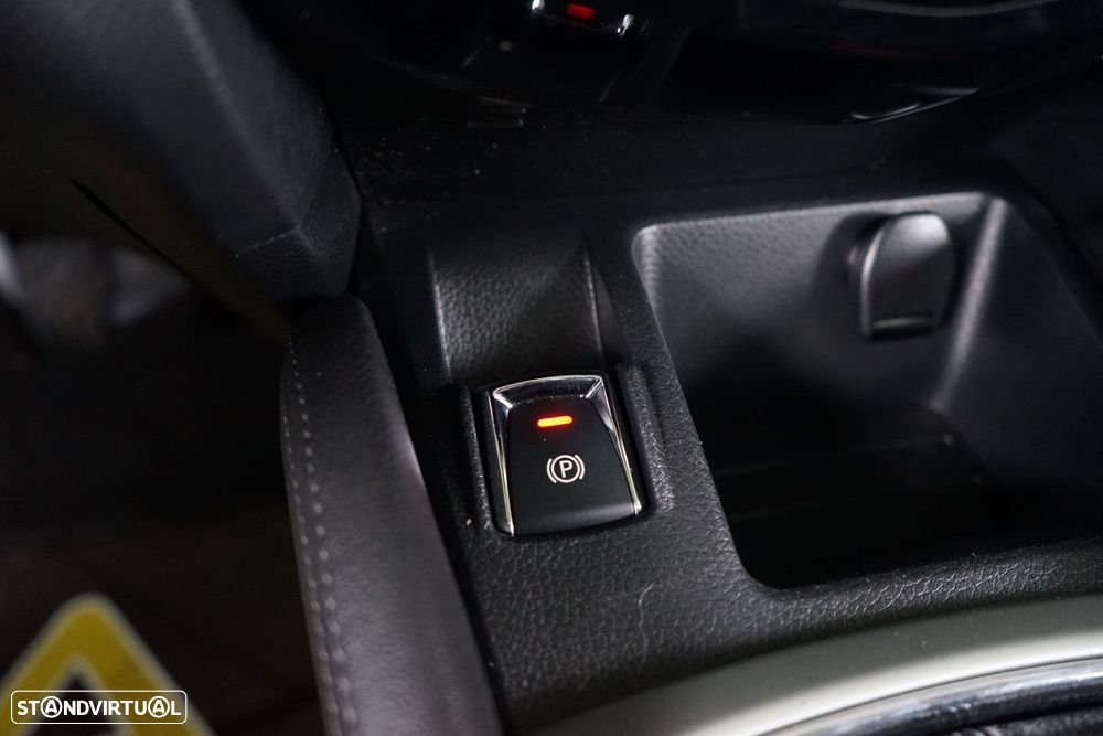 Nissan Qashqai 1.2 DIG-T N-Connecta - 32