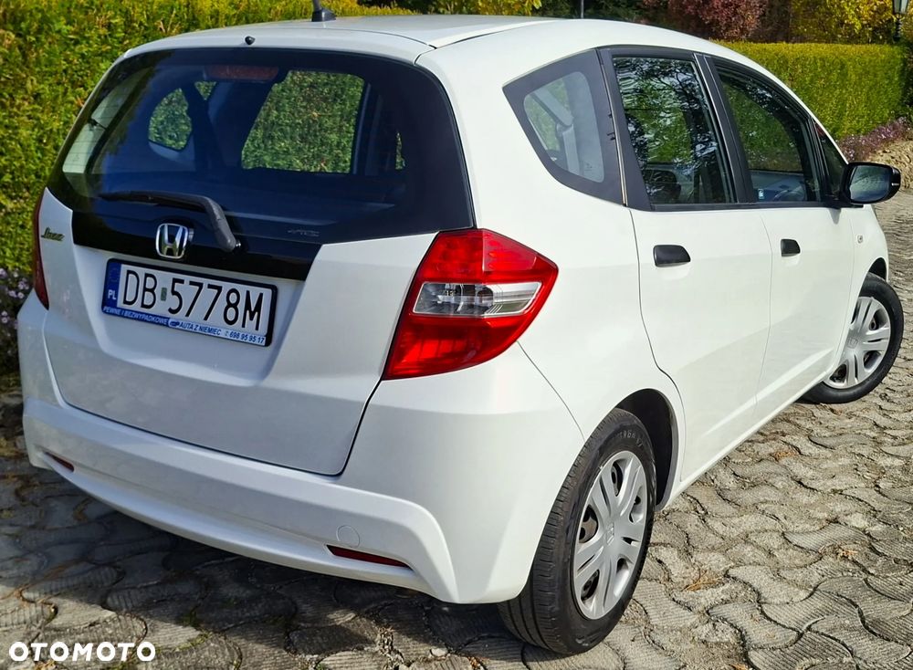 Honda Jazz 2011 photo 3