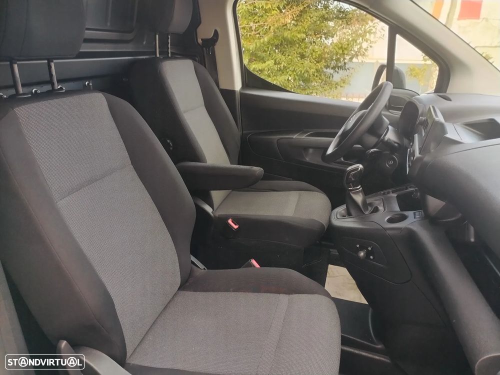 Citroën BERLINGO - 8