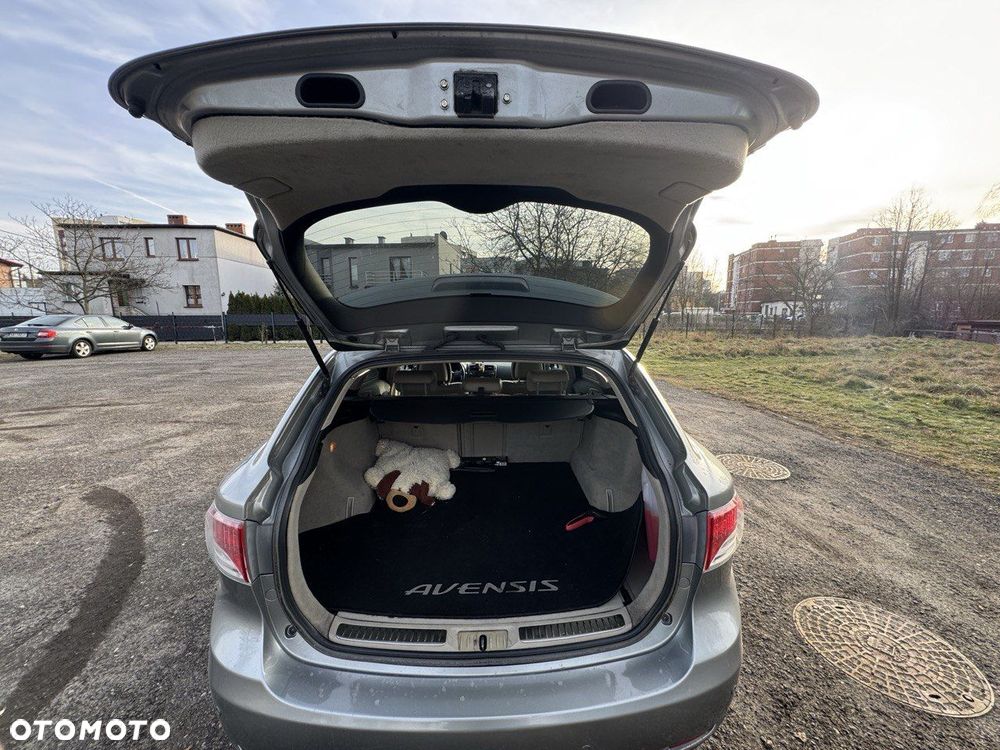 Toyota Avensis 2.0 Sol plus EU5 MS - 9