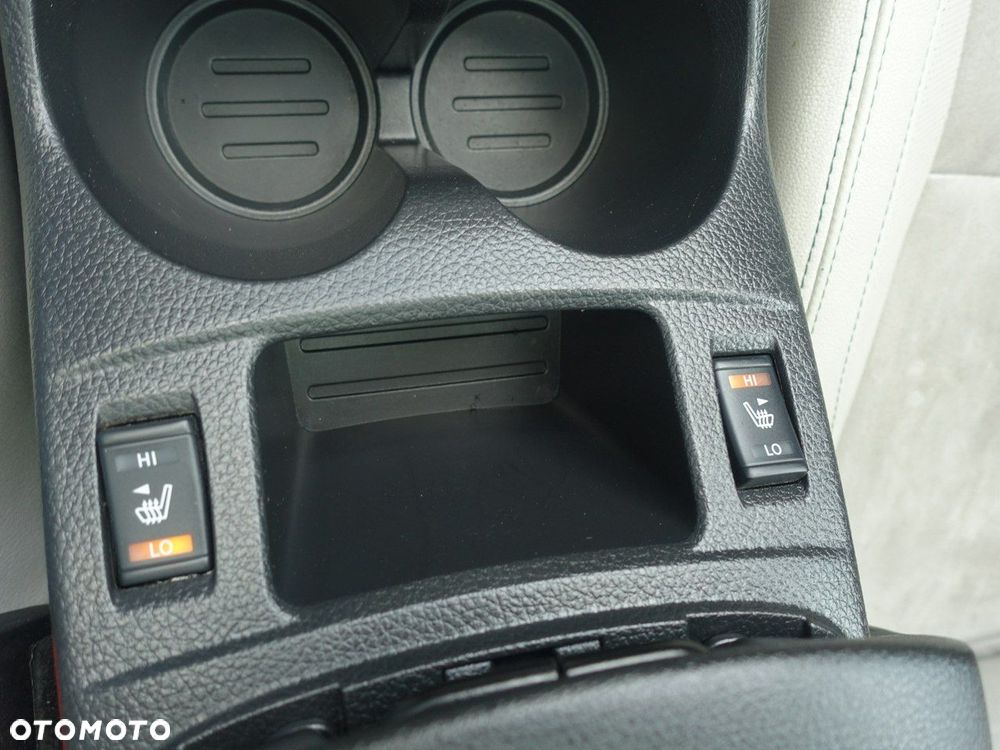 Nissan Qashqai 1.5 dCi N-Connecta EU6 - 27