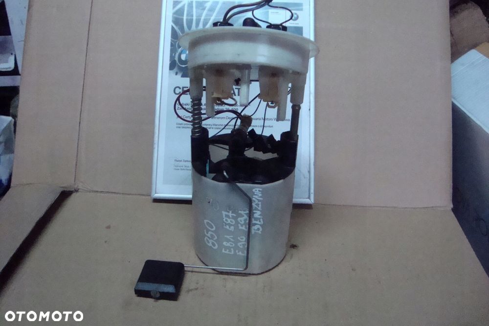 Bmw E81 E87 E88 E82 E90 E91 E92 X1 E84 Pompka Pompa Paliwa Benzyna 6763850 - 2