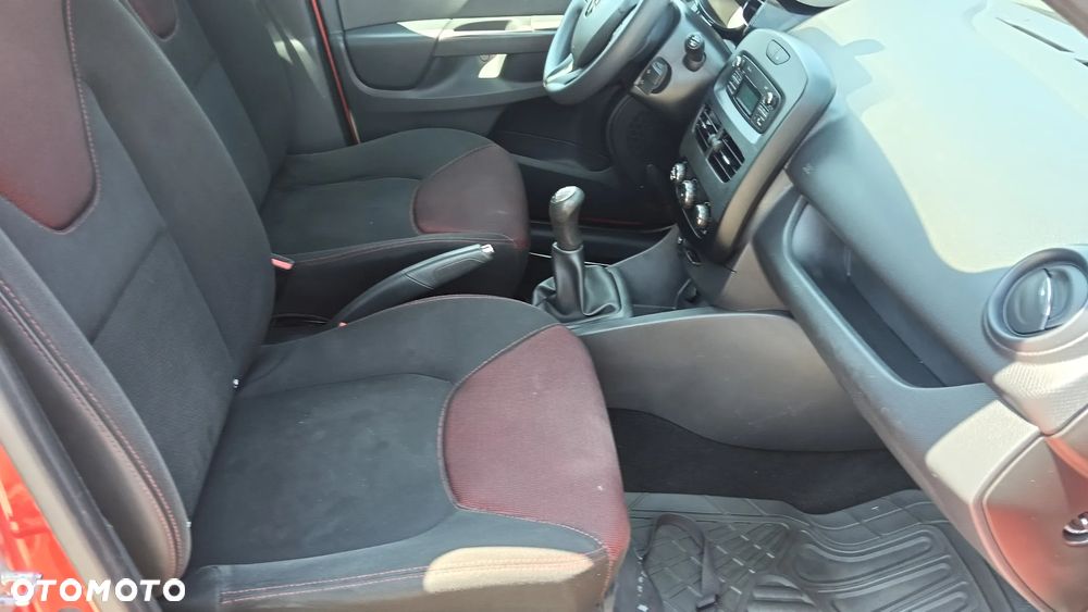 Renault Clio 1.2 16V Authentique Euro5 - 11