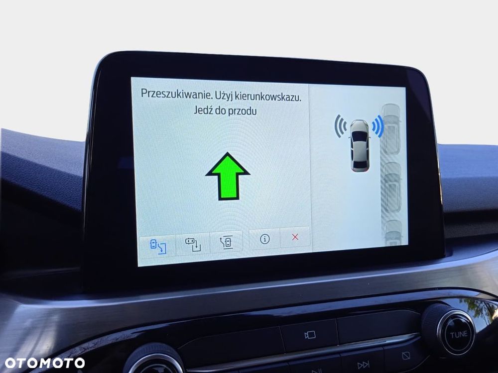 Ford Kuga 1.5 EcoBoost TITANIUM - 25