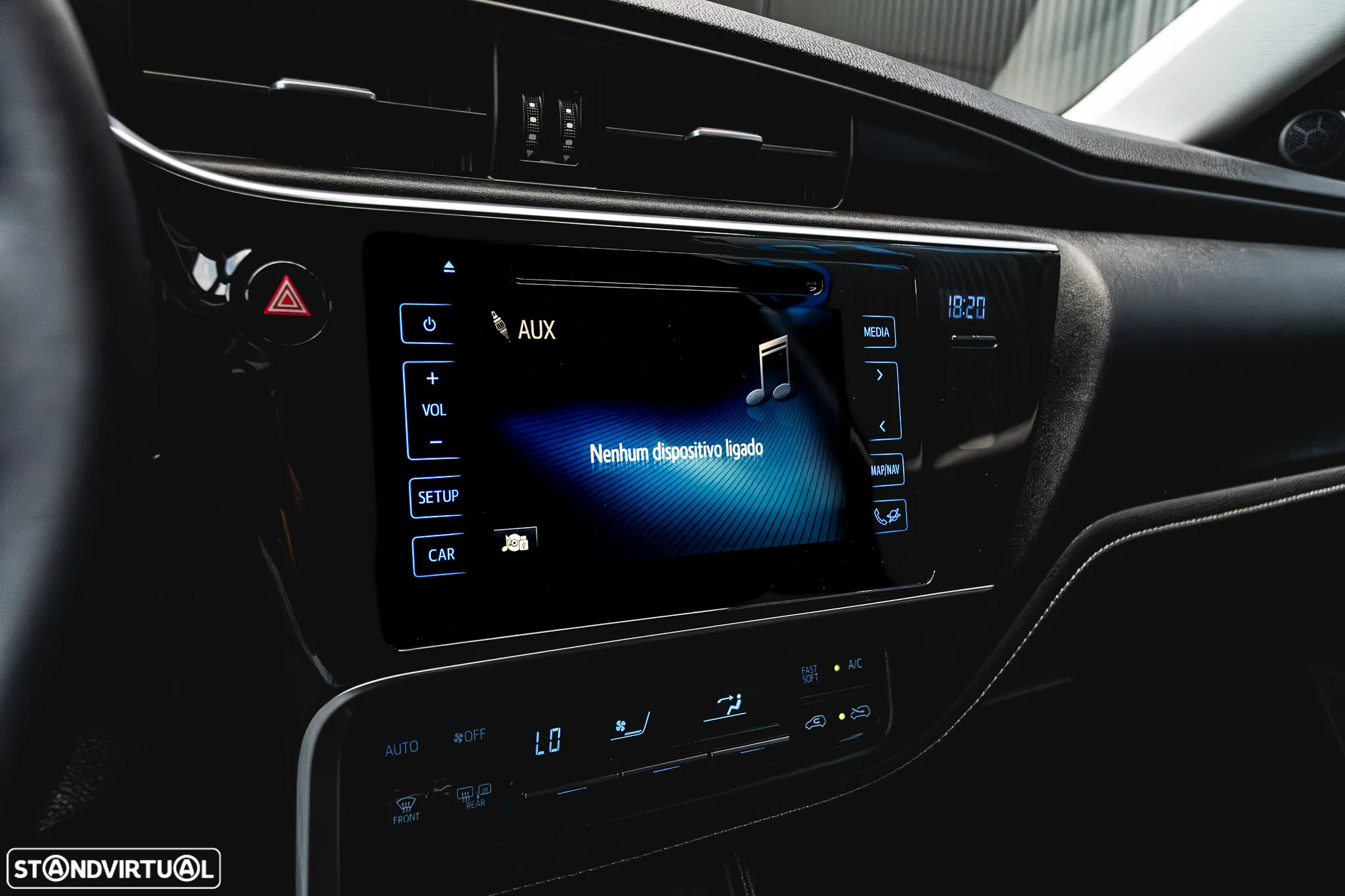 Toyota Auris Touring Sports 1.4 D-4D Com+P.Sport - 24