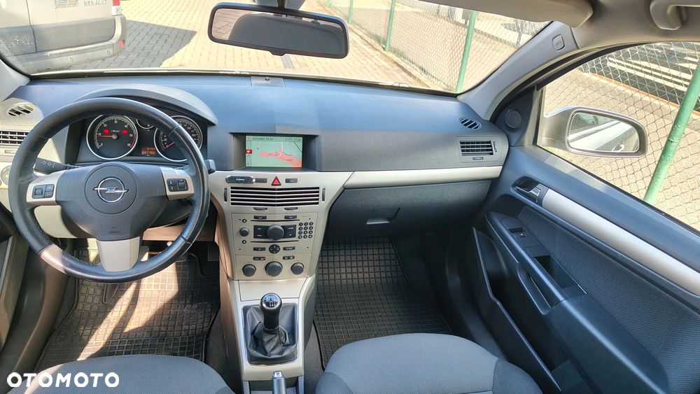 Opel Astra 1.9 CDTI DPF NAVI - 6