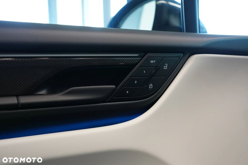 Porsche Macan Turbo 100kWh - 21