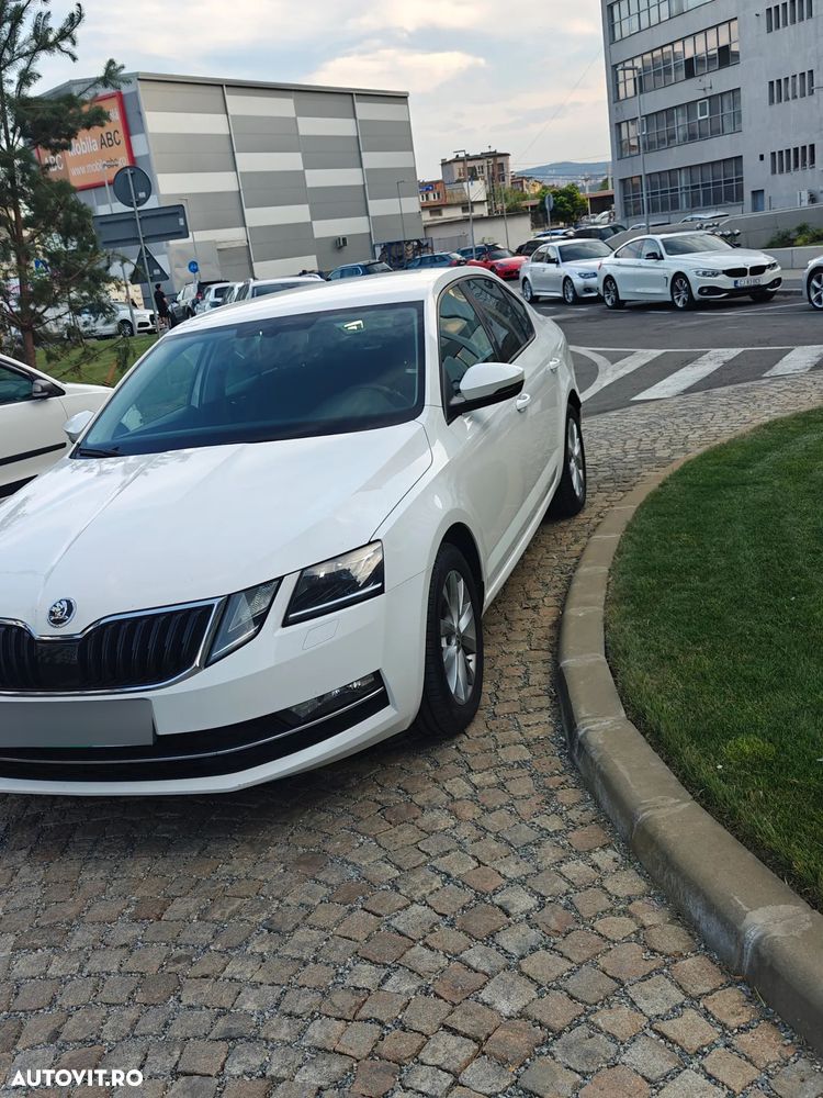 Skoda Octavia 2.0 TDI 4X4 DSG Style - 8