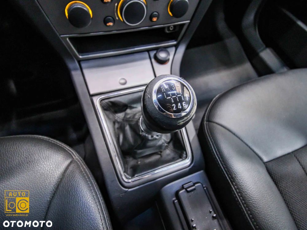 Opel Vectra 1.9 CDTI DPF Cosmo - 20