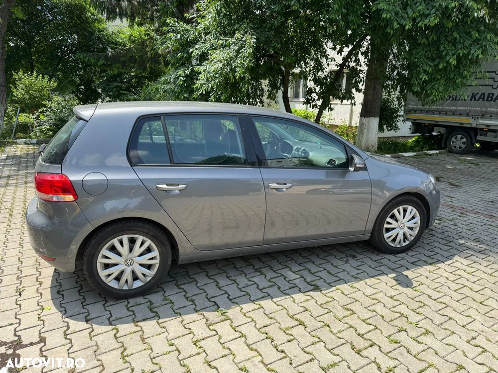 Volkswagen Golf - 4