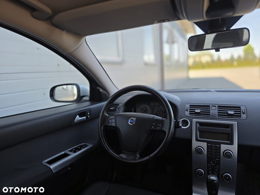 Volvo V50 2.0 Momentum - 27