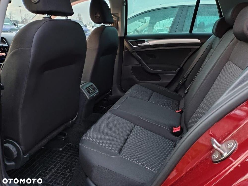 Volkswagen Golf - 13