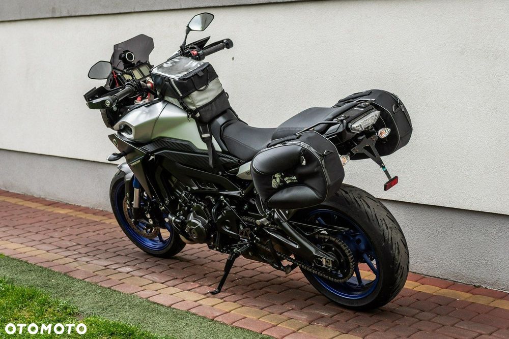 Yamaha MT - 4