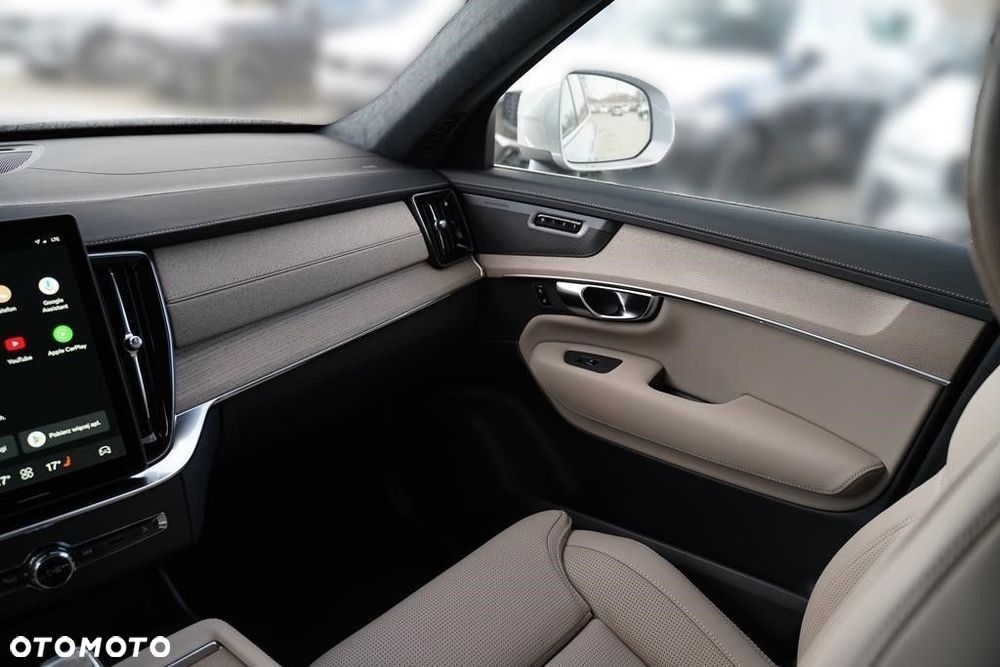Volvo XC 90 B5 B AWD Ultra Bright 7os - 28