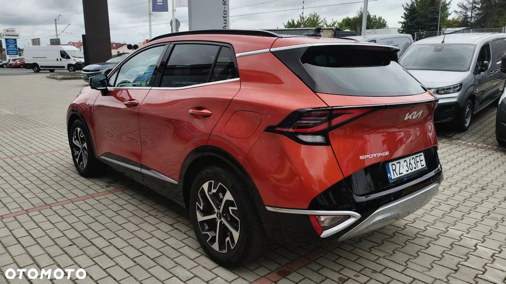 Kia Sportage 1.6 T-GDI MHEV Business Line 2WD DCT - 4