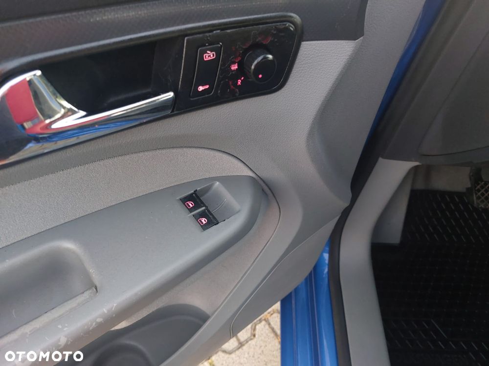 Volkswagen Caddy 1.6 Familie (7-Si.) - 23