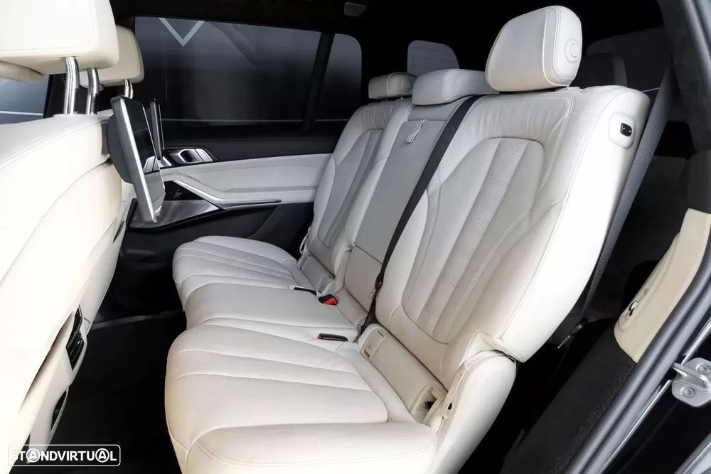 BMW X7 40 i xDrive Pack M - 19