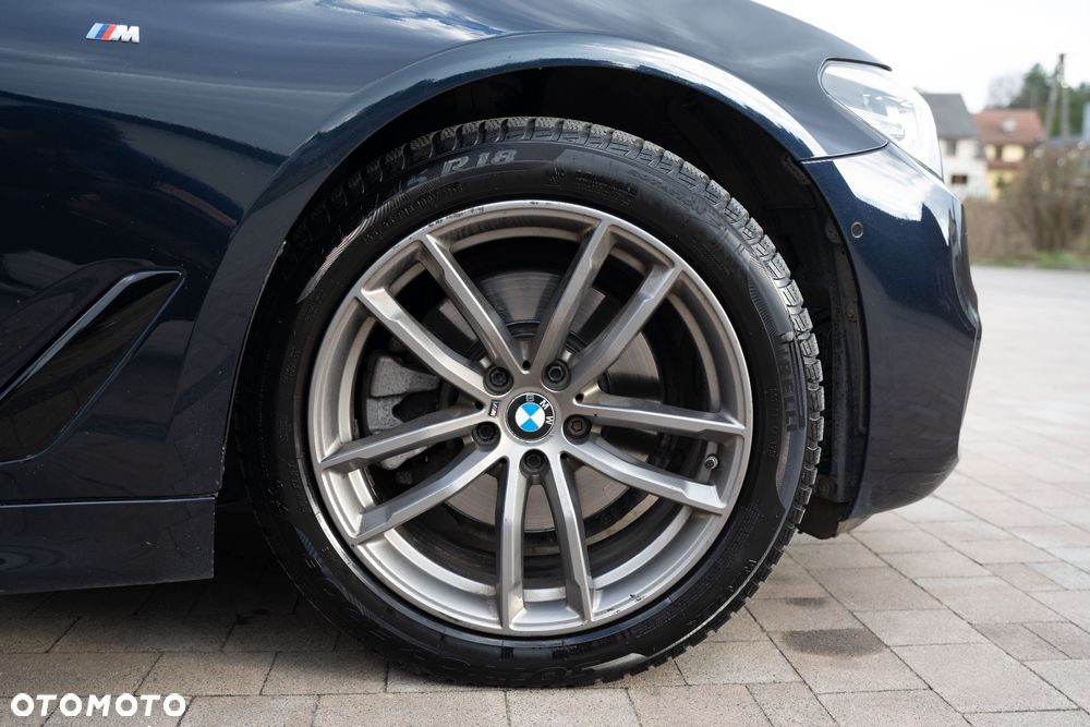 BMW Seria 5 520d xDrive M Sport sport - 5