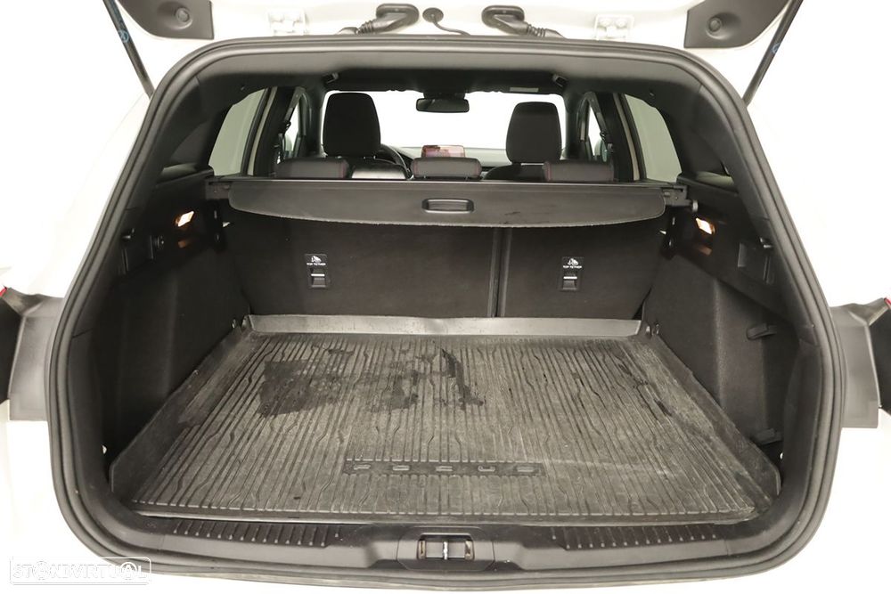 Ford Focus SW 1.0 EcoBoost MHEV ST-Line - 22