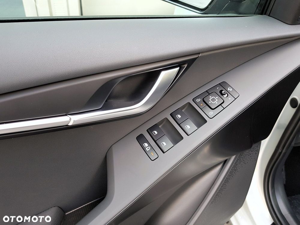 Kia Niro - 11