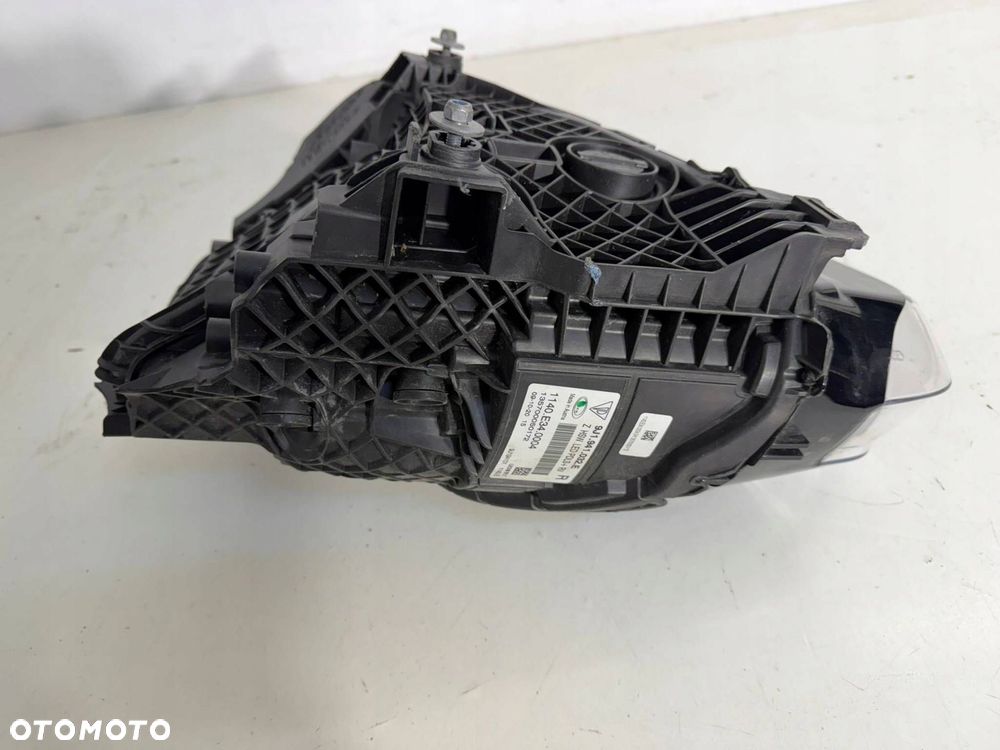lampa prawy przód prawa przednia porsche taycan 9j1 eu - 12