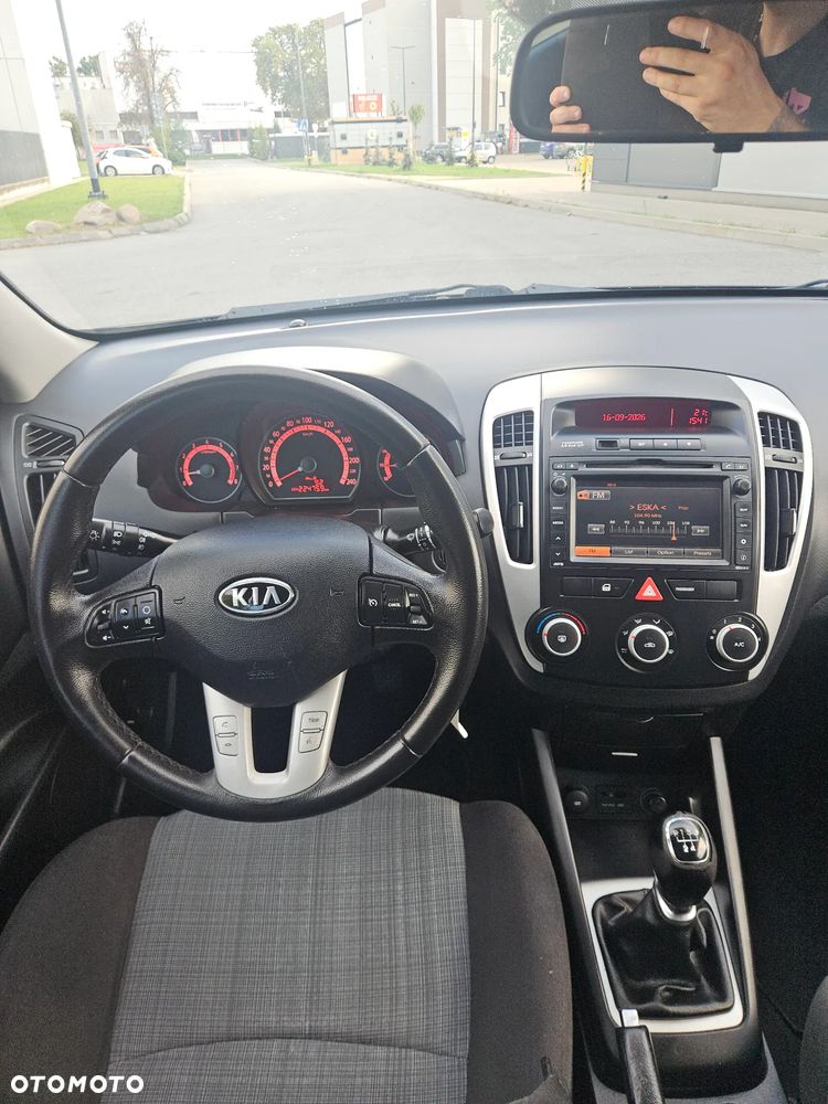 Kia ProCeed 1.4 CVVT Dream-Team Edition - 26