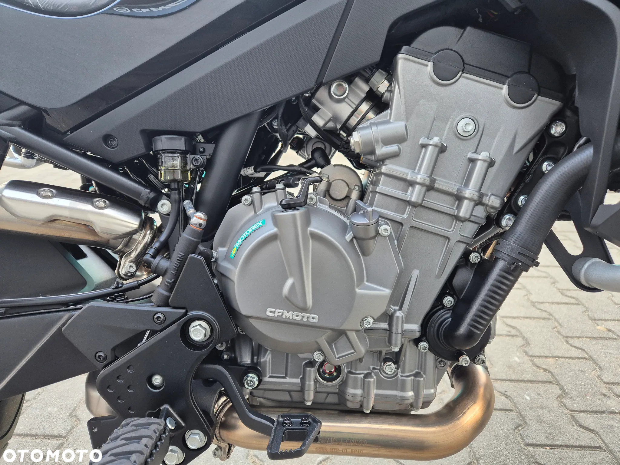 CFMoto MT - 9