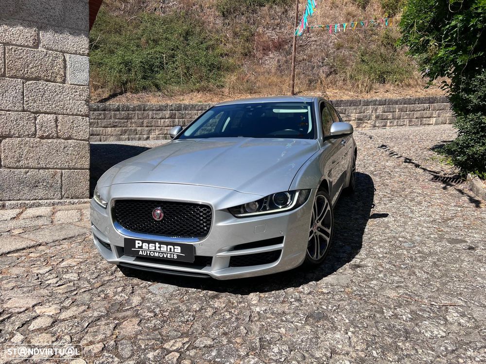 Jaguar XE 20d Aut. Portfolio - 1