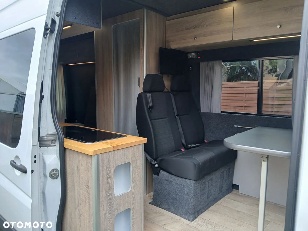 Mercedes-Benz Sprinter - 18