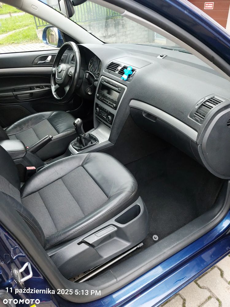 Skoda Octavia 1.6 Elegance - 8