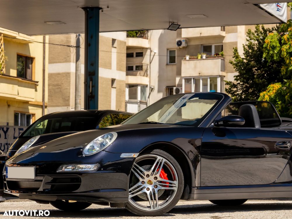 Porsche 911 Carrera 4 S Cabrio - 13
