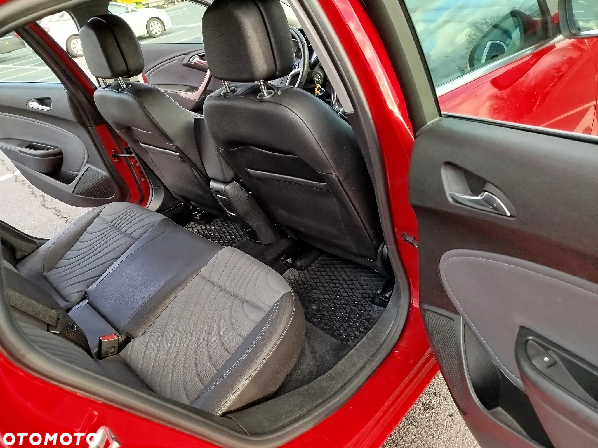 Opel Astra 1.6 SIDI Turbo Automatik Sport - 14