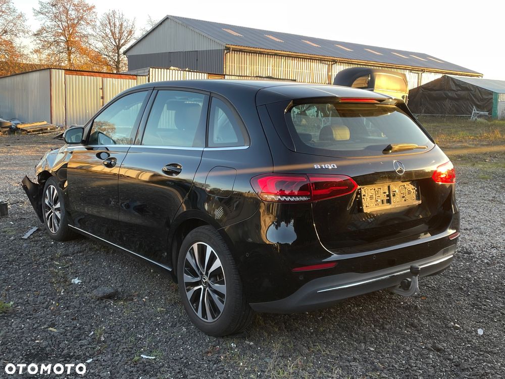 Mercedes-Benz Klasa B 180 7G-DCT - 5