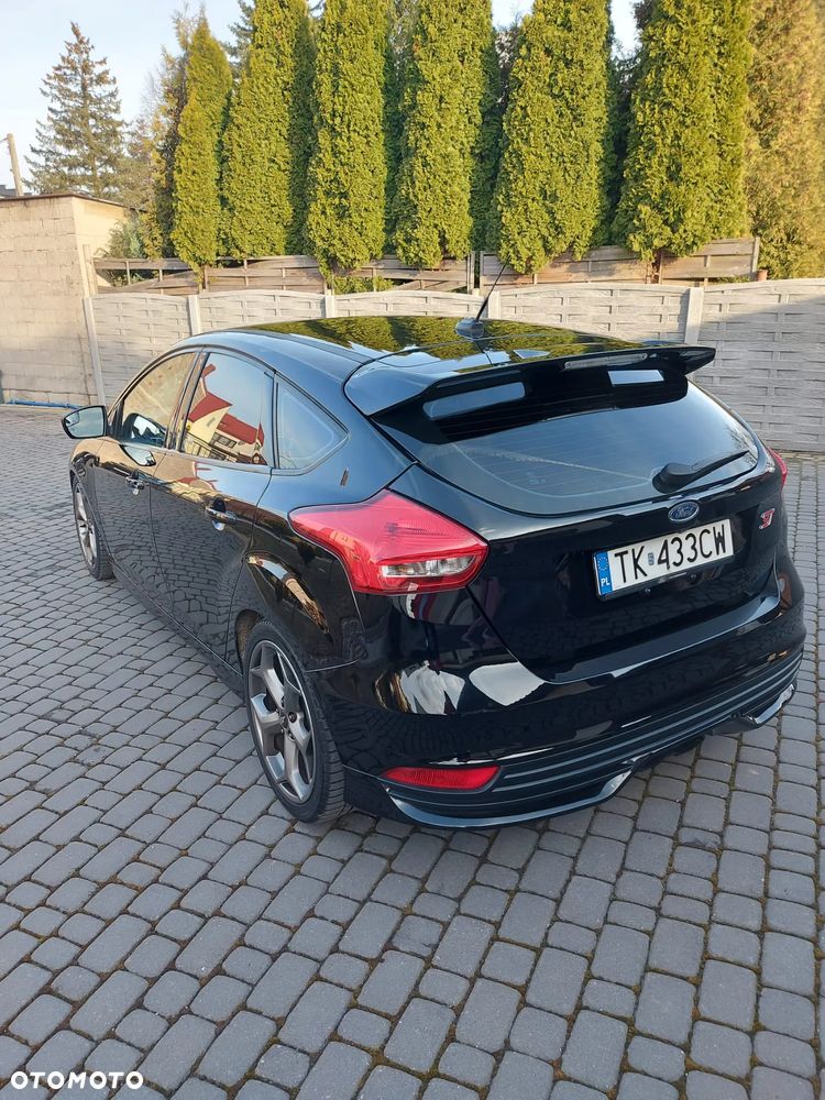 Ford Focus ST - 19