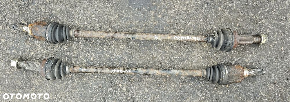 półoś / prawa / lewa / tył / Nissan Murano Z50 3,5 - 1