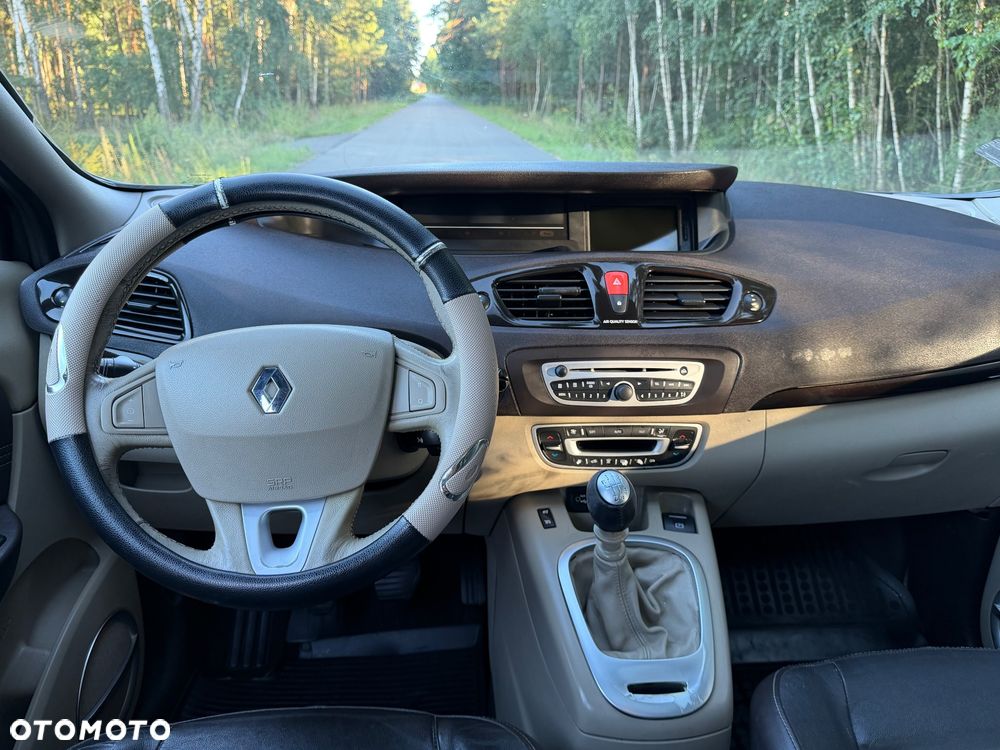 Renault Grand Scenic - 8