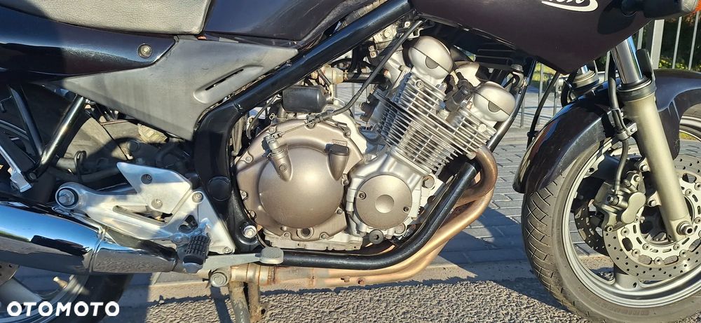 Yamaha XJ - 5
