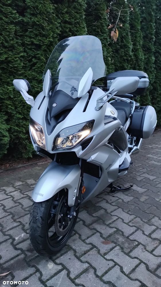 Yamaha FJR - 4